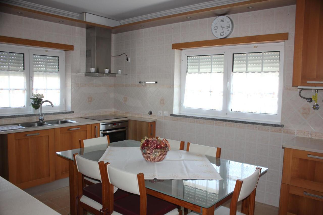 Ferienwohnung Vivenda Godinho Nazaré Exterior foto